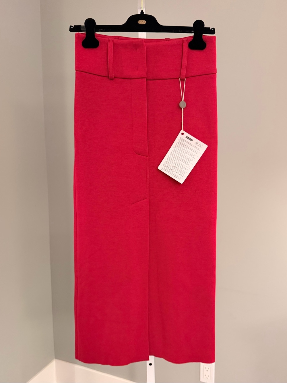 CIRCUS HOTEL Made in Italy Gorgeous Berry Pink Virgin Wool Midi Skirt 2 NWT $465